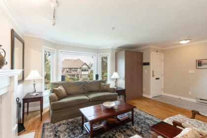1844 W 10th Avenue, Vancouver, BC, Vancouver — Townhouse for sale