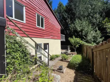 Hot Tub / Spa Photo of 6570 Madrona Crescent, West Vancouver, BC