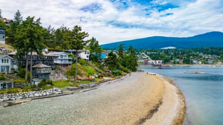 Breakfast Nook Photo of 354 Avalon Drive, Gibsons, BC