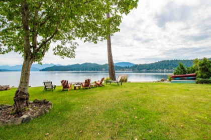 Family Room Photo of 354 Avalon Drive, Gibsons, BC