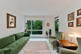 205 733 W 3rd Street, North Vancouver, BC