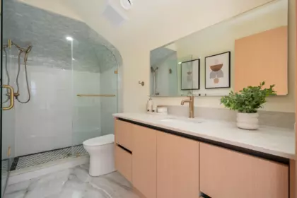 Guest Bathroom Photo of 1 4503 W 15th Avenue, Vancouver, BC