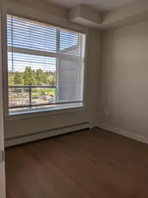 Walk-In Closet Photo of 525 11077 Ravine Road, Surrey, BC