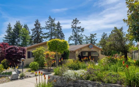 Family Room Photo of 7065 Dale Road, Sechelt, BC