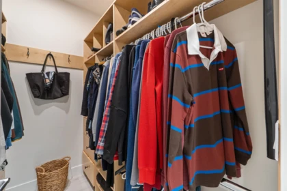 Mudroom Photo of 5 18088 8 Avenue, Surrey, BC