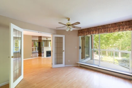 Guest Bathroom Photo of 208 1695 Augusta Avenue, Burnaby, BC