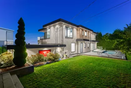 Aerial View of 1035 Greenwood Place, West Vancouver, BC
