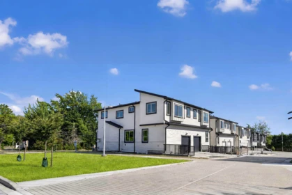 2045 168 Street, Surrey, BC, Surrey — Half Duplex for sale