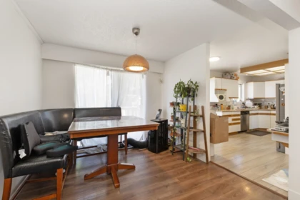 Kitchen Island Photo of 1189 Brisbane Avenue, Coquitlam, BC