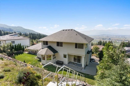 7304 Mount Thurston Drive, Chilliwack, BC, Chilliwack — Single Family Residence for sale