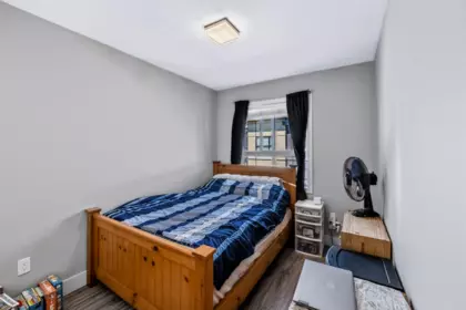 Loft / Bonus Room Photo of 2 1938 North Parallel Road, Abbotsford, BC