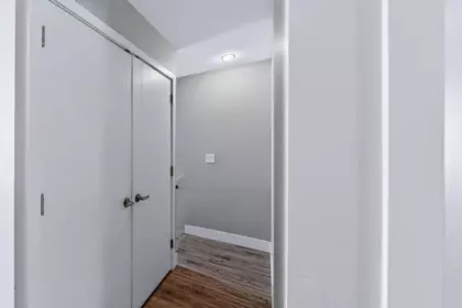 Powder Room Photo of 2 1938 North Parallel Road, Abbotsford, BC
