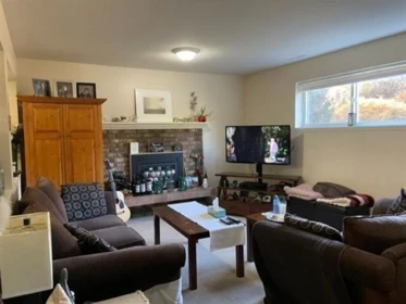 Breakfast Nook Photo of 15622 Thrift Avenue, White Rock, BC