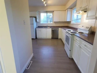Dining Area Photo of 15622 Thrift Avenue, White Rock, BC