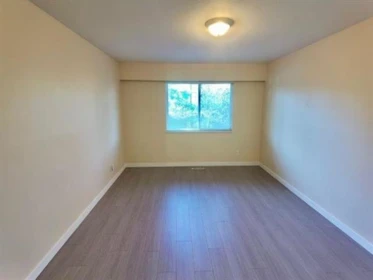 Family Room Photo of 15622 Thrift Avenue, White Rock, BC