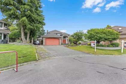 14247 86 Avenue, Surrey, BC, Surrey — Single Family Residence for sale