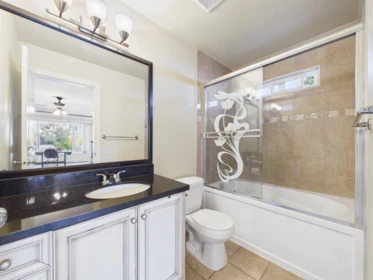 Kitchen Photo of 8690 E Tulsy Crescent, Surrey, BC