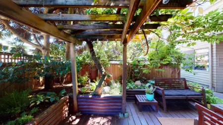 Loft / Bonus Room Photo of 111 853 E 7th Avenue, Vancouver, BC