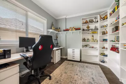 Breakfast Nook Photo of 35705 Hawksview Place, Abbotsford, BC