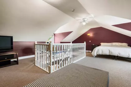 Hallway Photo of 35705 Hawksview Place, Abbotsford, BC