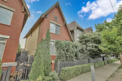2472 164 Street, Surrey, BC, Surrey — Row House (Non-Strata) for sale