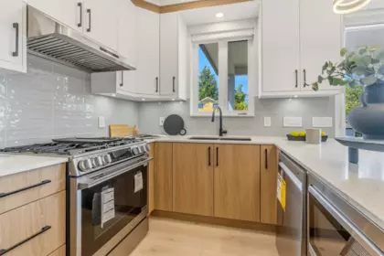 Kitchen Photo of 2743 Mcgill Street, Vancouver, BC