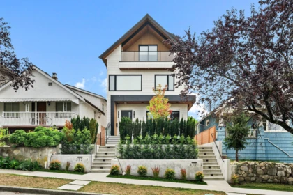 2 312 E 37th Avenue, Vancouver, BC, Vancouver — Half Duplex for sale