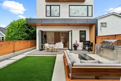 2 312 E 37th Avenue, Vancouver, BC, Vancouver — Half Duplex for sale