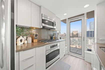 Pantry Photo of 1511 833 Seymour Street, Vancouver, BC
