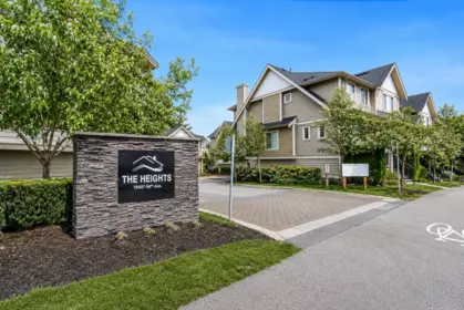 15 19097 64 Avenue, Surrey, BC, Surrey — Townhouse for sale