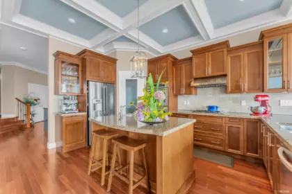 Kitchen Photo of 14792 Oxenham Avenue, White Rock, BC