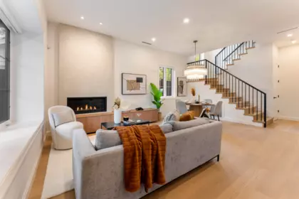 Family Room Photo of 1 2256 Pender Street, Vancouver, BC