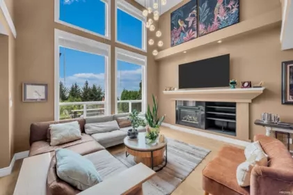 Dining Area Photo of 3032 Maplewood Court, Coquitlam, BC