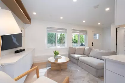 Breakfast Nook Photo of 1026 E 13th Avenue, Vancouver, BC