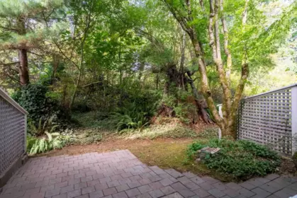 Garden / Landscaping Photo of 8167 Forest Grove Drive, Burnaby, BC
