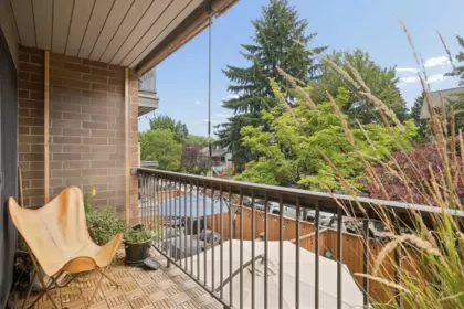 Laundry Room Photo of 205 3264 Oak Street, Vancouver, BC