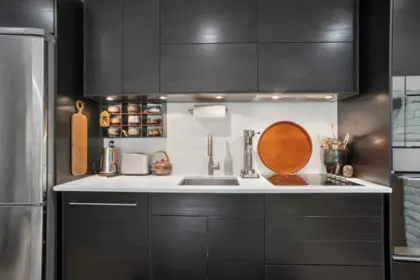 Powder Room Photo of 205 3264 Oak Street, Vancouver, BC