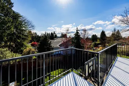 Breakfast Nook Photo of 2094 Viewlynn Drive, North Vancouver, BC