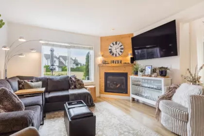 Basement Recreation Room Photo of 102 5711 Ebbtide Street, Sechelt, BC