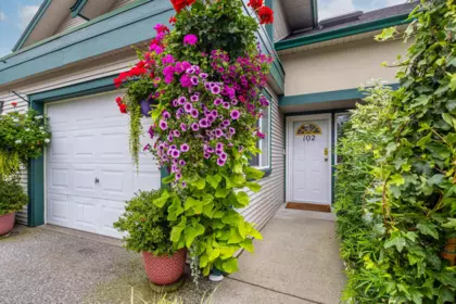 102 5711 Ebbtide Street, Sechelt, BC, Sechelt — Townhouse for sale
