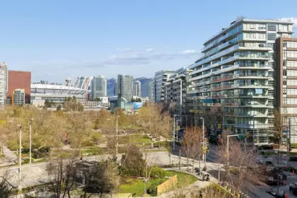 Hot Tub / Spa Photo of 507 1768 Cook Street, Vancouver, BC