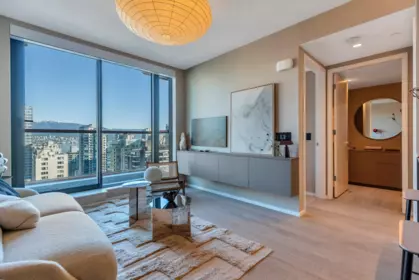 2204 1482 Robson Street, Vancouver, BC, Vancouver — Apartment/Condo for sale
