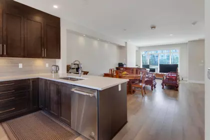 Kitchen Photo of 16439 24 Avenue, Surrey, BC