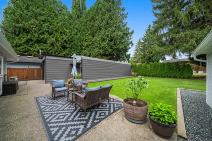 Backyard Photo of 34855 Laburnum Avenue, Abbotsford, BC