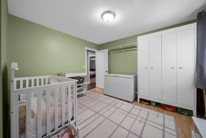 Basement Recreation Room Photo of 34855 Laburnum Avenue, Abbotsford, BC