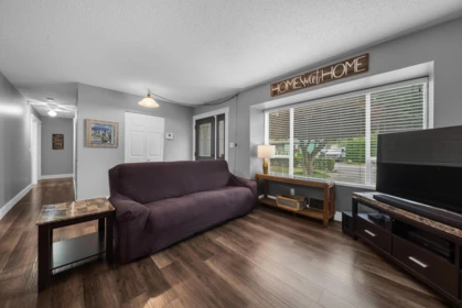 Breakfast Nook Photo of 34855 Laburnum Avenue, Abbotsford, BC