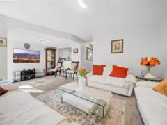 8 815 Tobruck Avenue, North Vancouver, BC