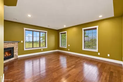 Entry Foyer Photo of 8878 Upper Prairie Road, Chilliwack, BC