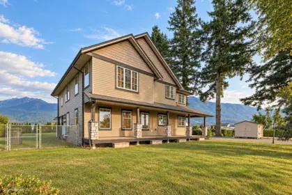 Garden / Landscaping Photo of 8878 Upper Prairie Road, Chilliwack, BC