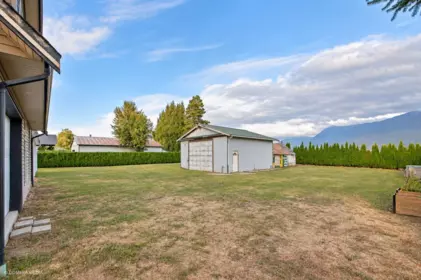 Outdoor Kitchen Photo of 8878 Upper Prairie Road, Chilliwack, BC